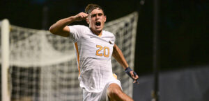 Determination led Ors Navarro to hot start that has him among nation's leading goal scorers
